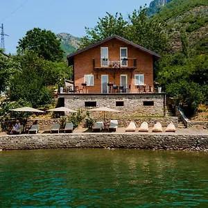 borealis-guest-hause.albaniahotels.org/